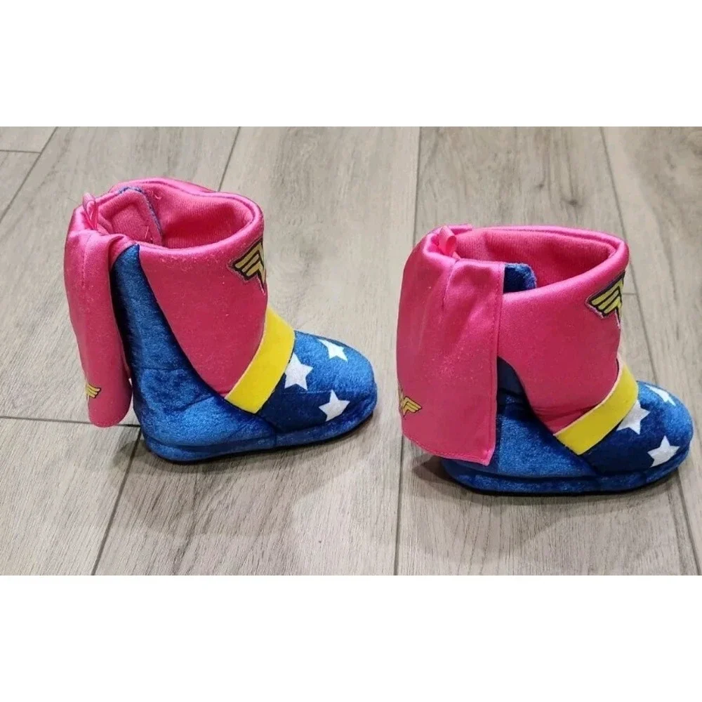DC Comic Wonder Woman Toddler Pink House Shoes Slippers Size S‎ 5/6